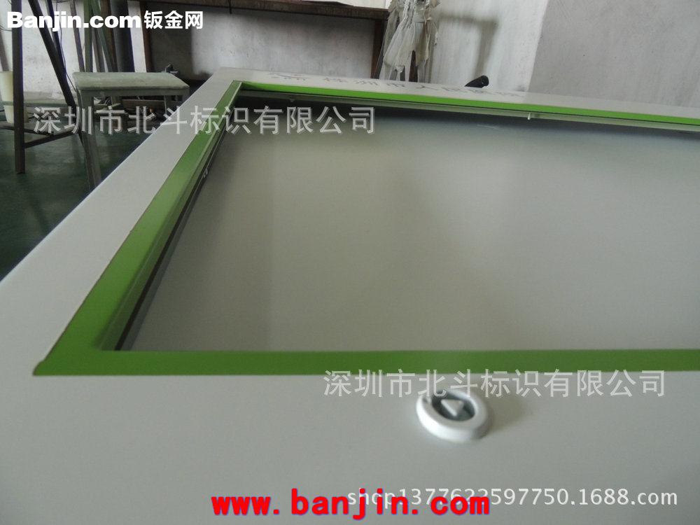 宣传栏厂家推荐旅游景点宣传栏 仿木纹宣传栏 宣传栏制作