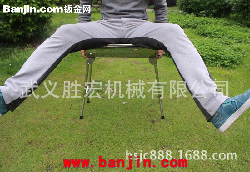 厂家直销 专业供应折叠烧烤架 不锈钢烧烤炉 中高档烧烤架 小号