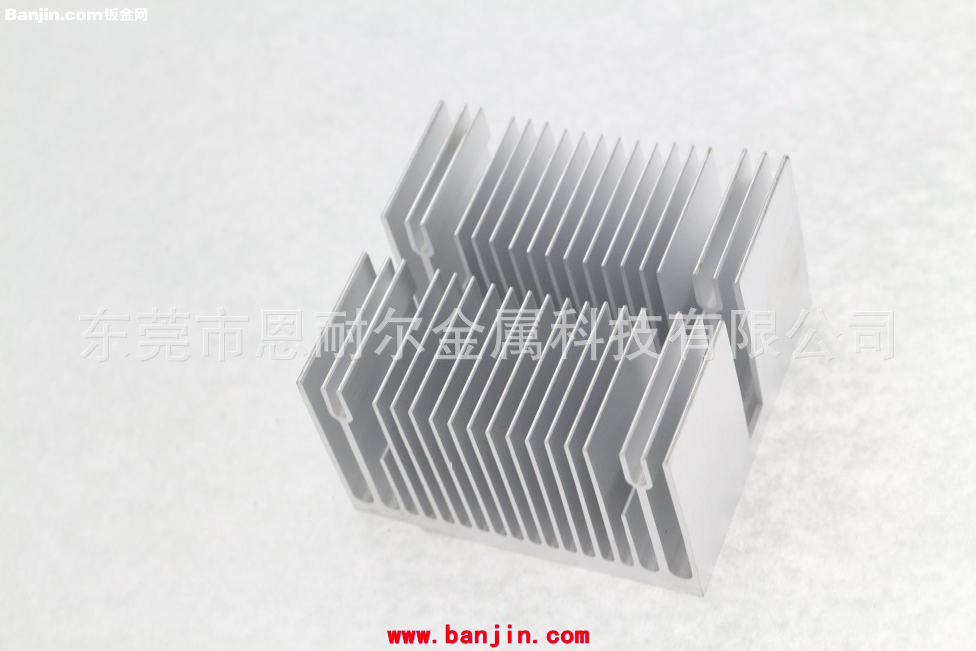 供应62*60*39MM铝合金散热器 挤压铝散热器 电子散热片