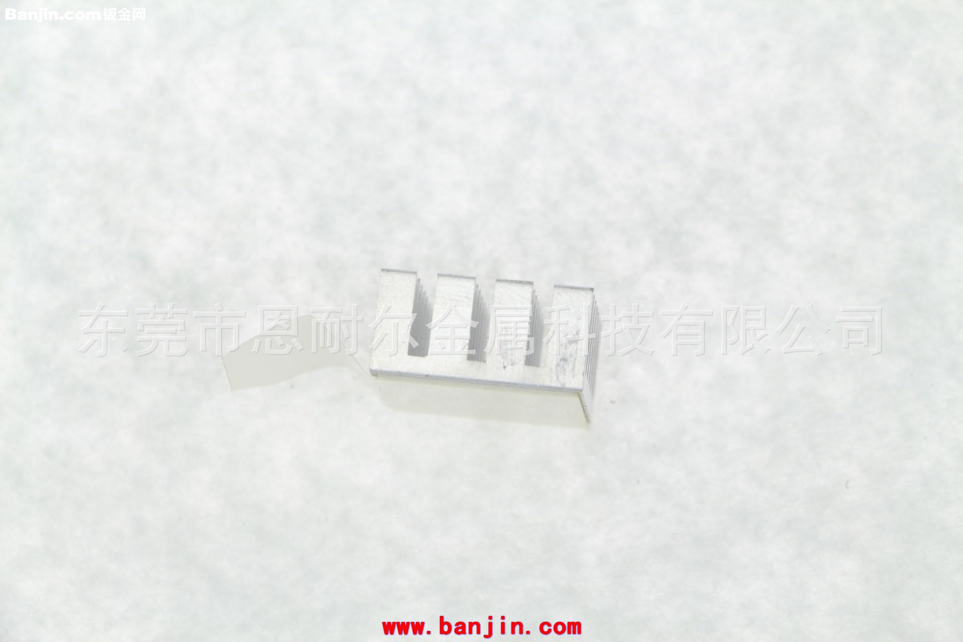 精密氧化铝耐高温电子散热片 20*20*10MM散热器 铝型材散热器