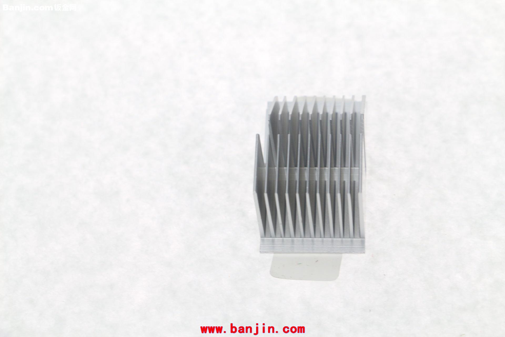 供应39*20*22MM铝挤压散热器,电子散热器,工业级散热器,库存直销