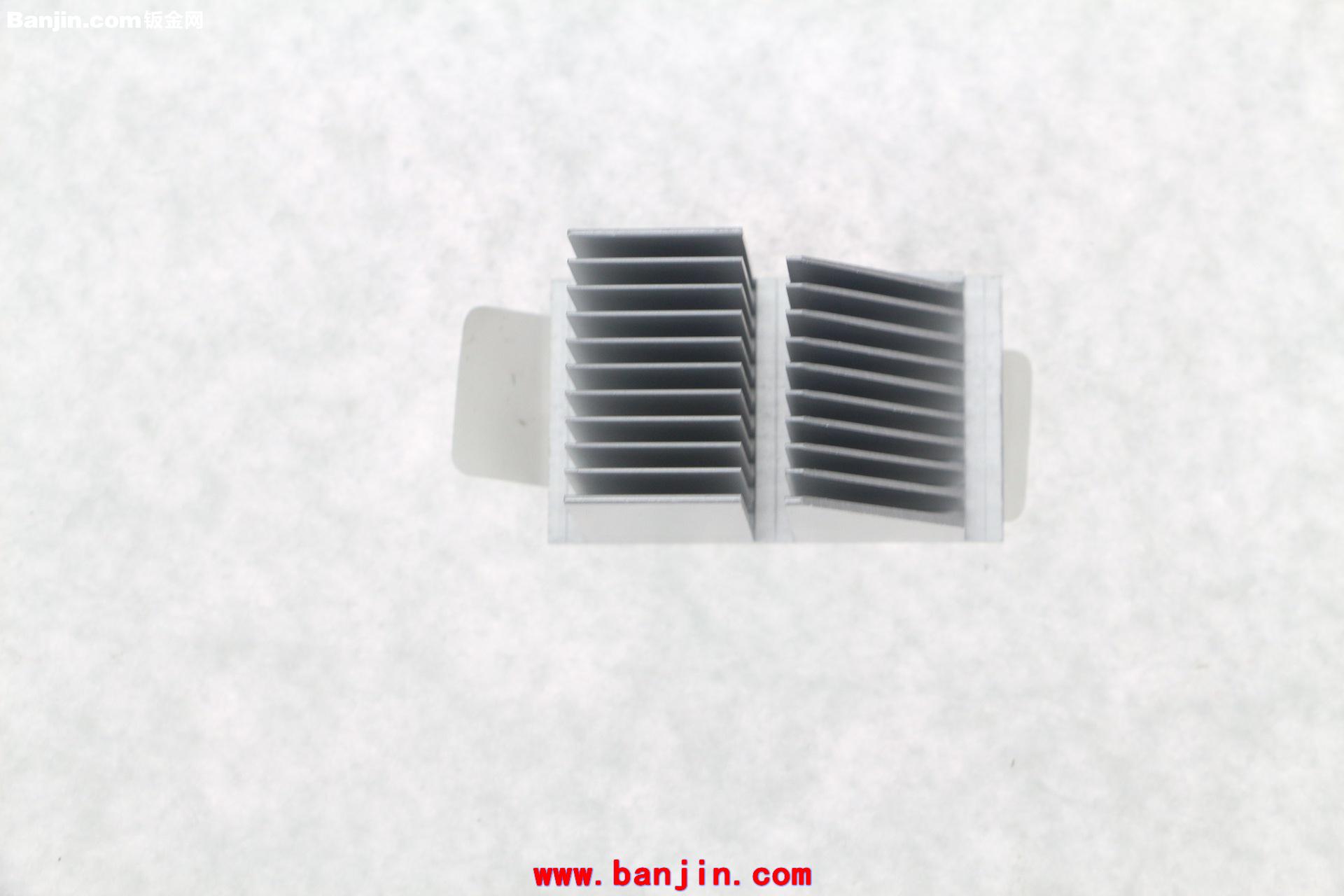 供应39*20*22MM铝挤压散热器,电子散热器,工业级散热器,库存直销
