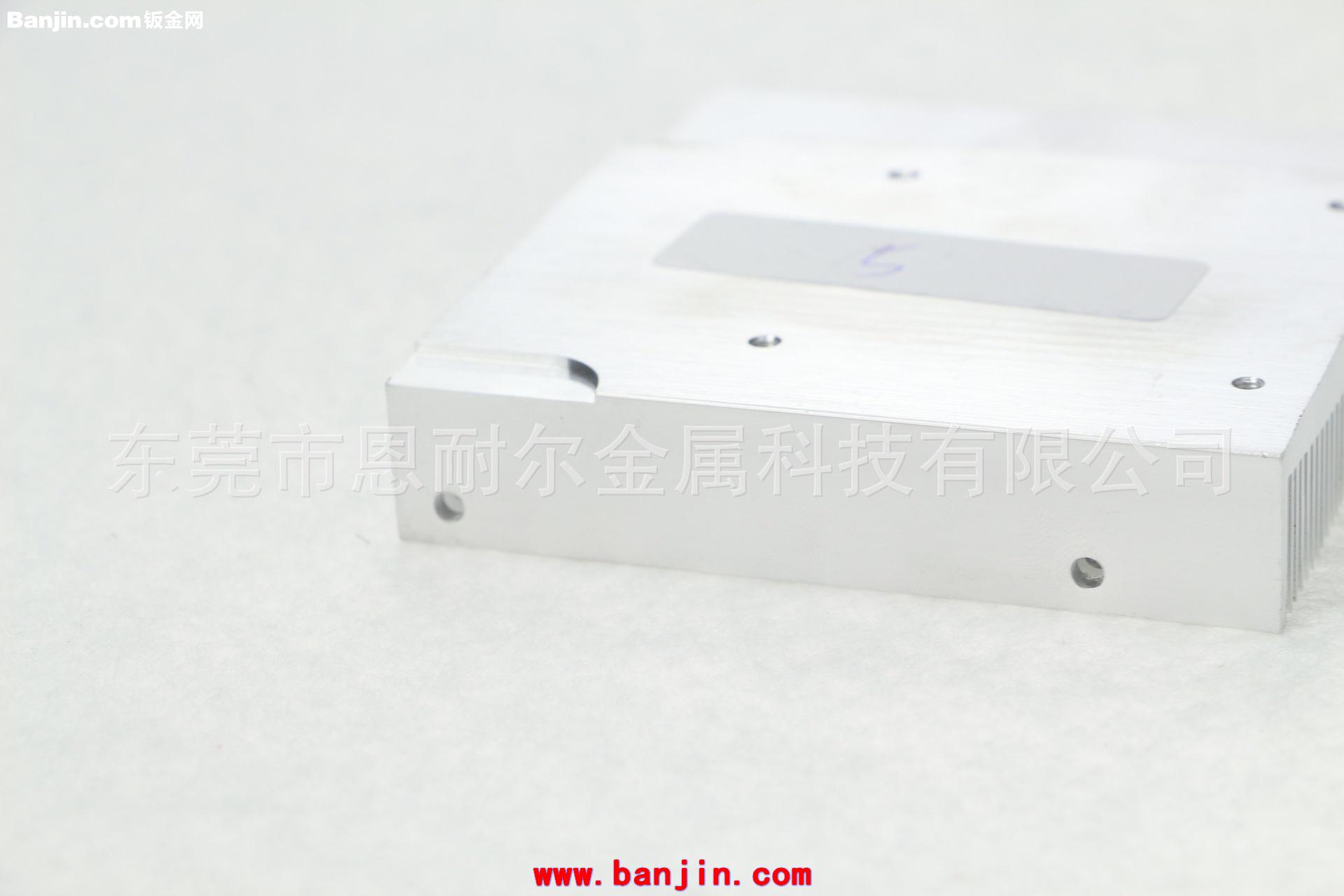 散热器供应商生产90*80*17MM挤压散热器，铝合金散热器，库存清仓