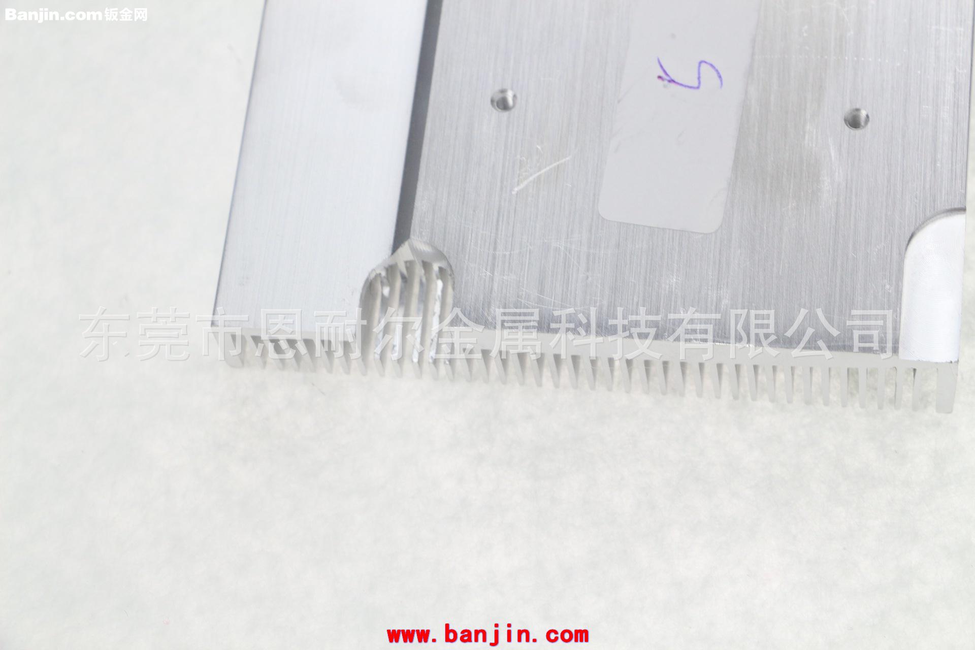 散热器供应商生产90*80*17MM挤压散热器，铝合金散热器，库存清仓