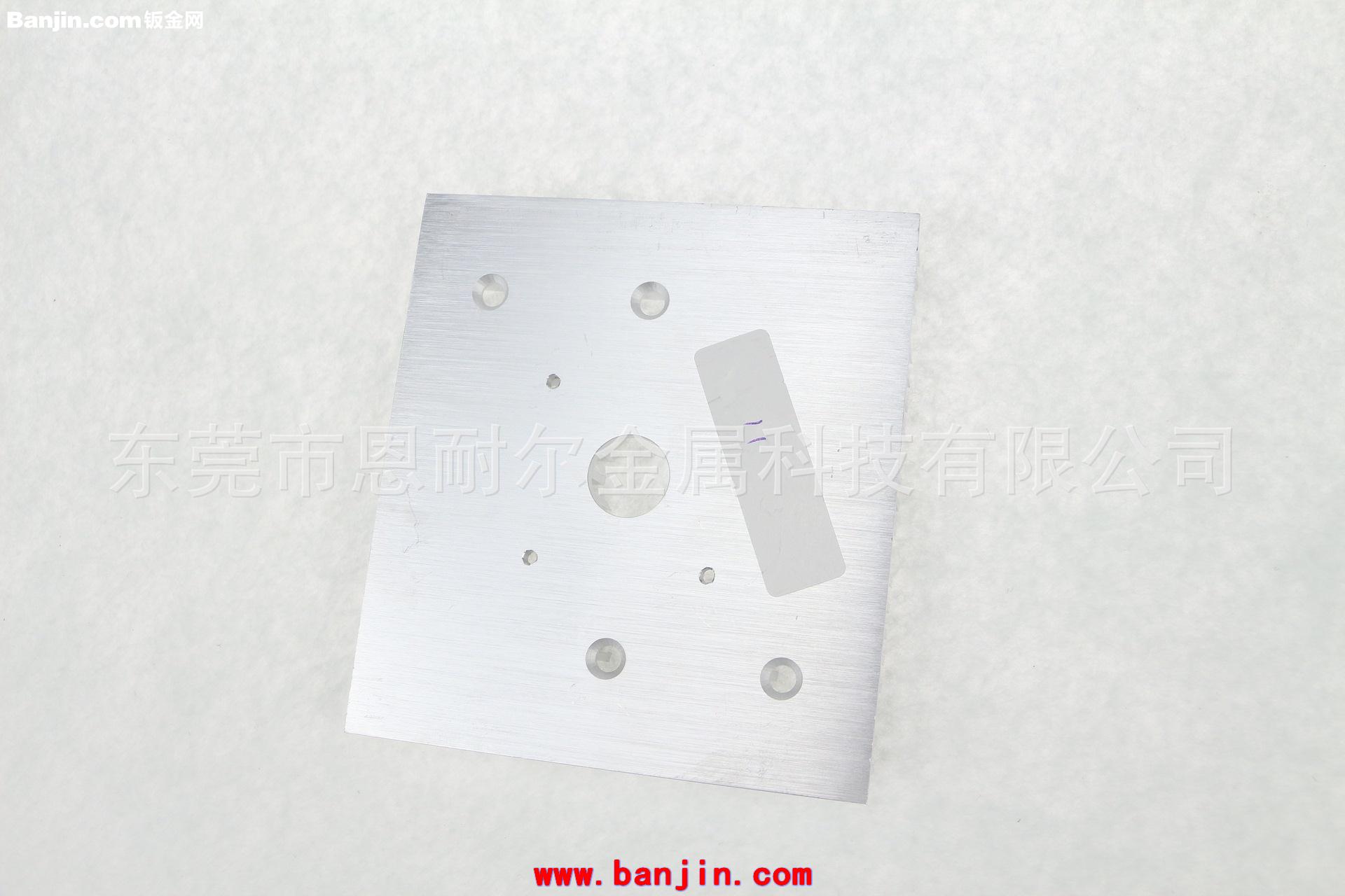 散热器厂家供应111*102*13MM铝挤压CNC散热器，LED散热器，散热片