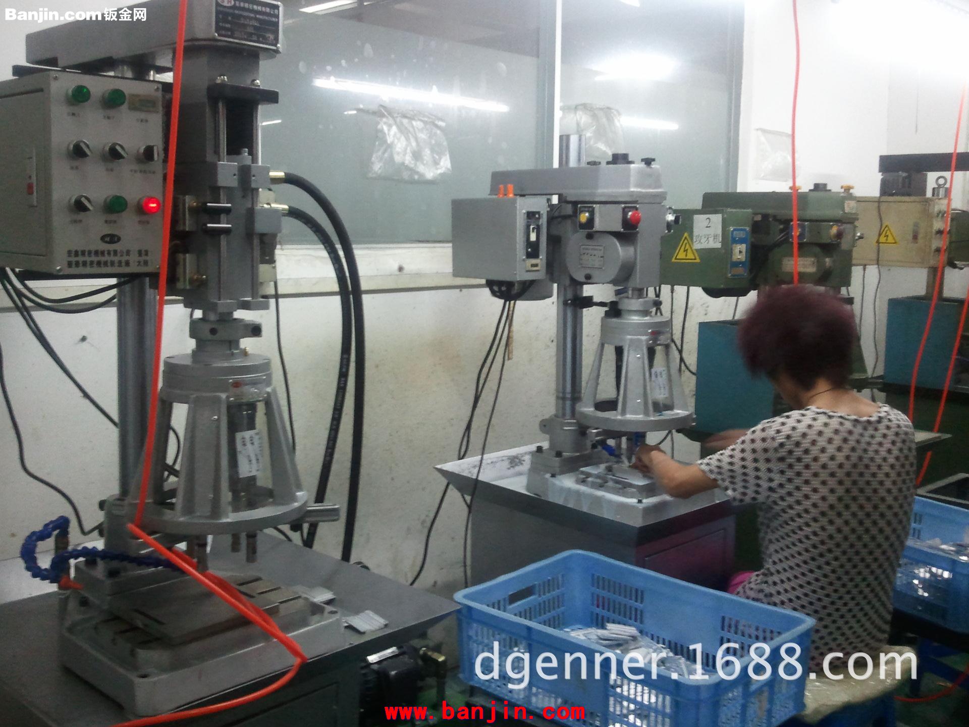 直销太阳花热导管散热器 冷锻LED散热器  LED散热器