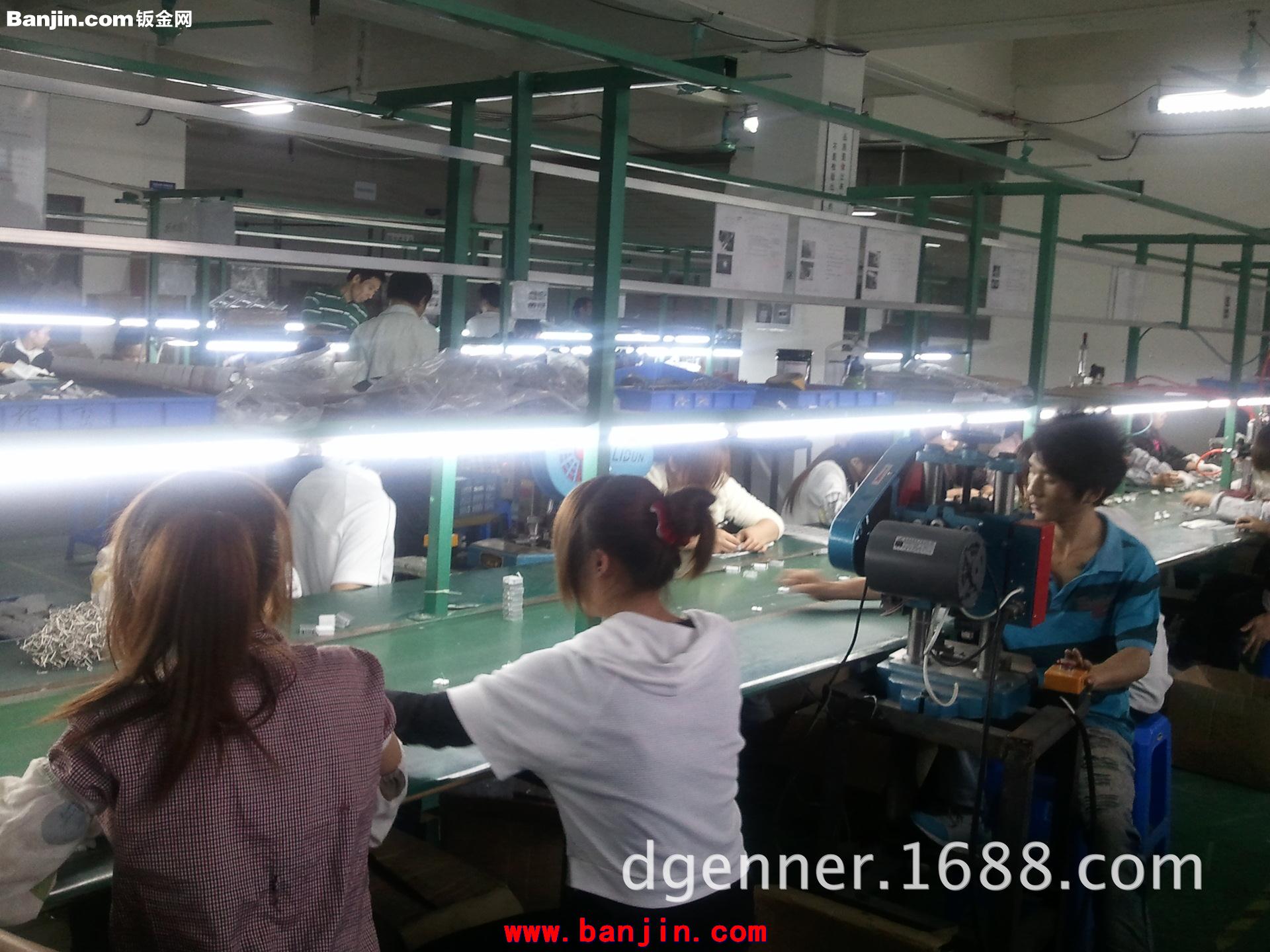 直销太阳花热导管散热器 冷锻LED散热器  LED散热器