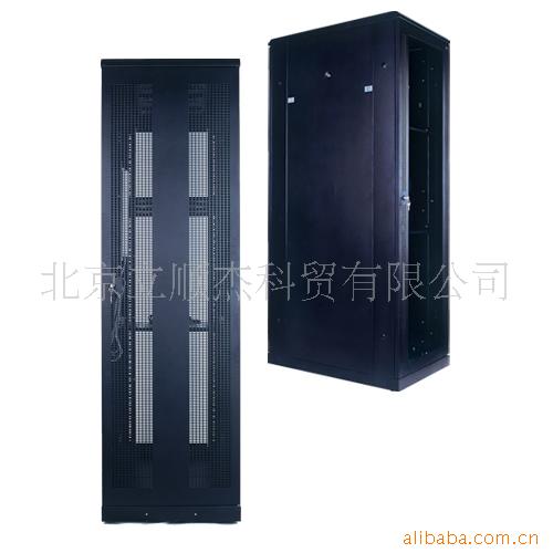 我公司是专业生产不锈钢 型材 钢板 各种仪器外壳 数控加工 等等
