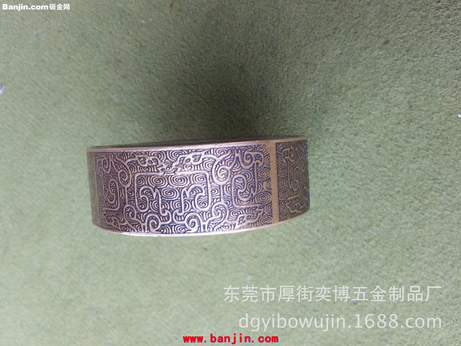 铜铸腐蚀压花象棋工艺品定制