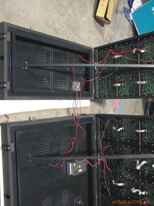 河北青县专业生产机箱机柜  显示屏  操作台  网络机柜  电力机柜