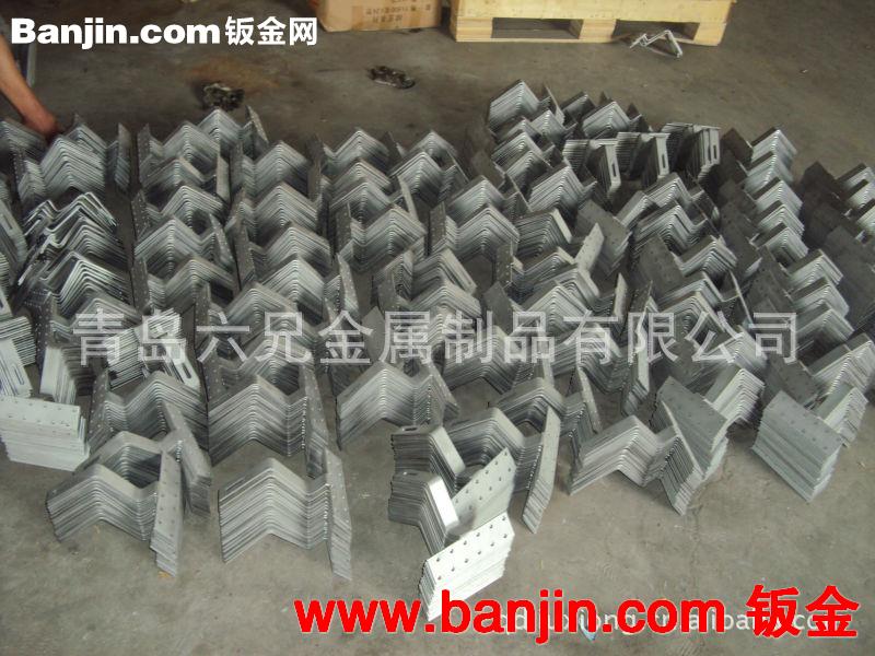 六兄常年大批量流水生产roof hook，屋顶支架，斜面屋顶安装系统