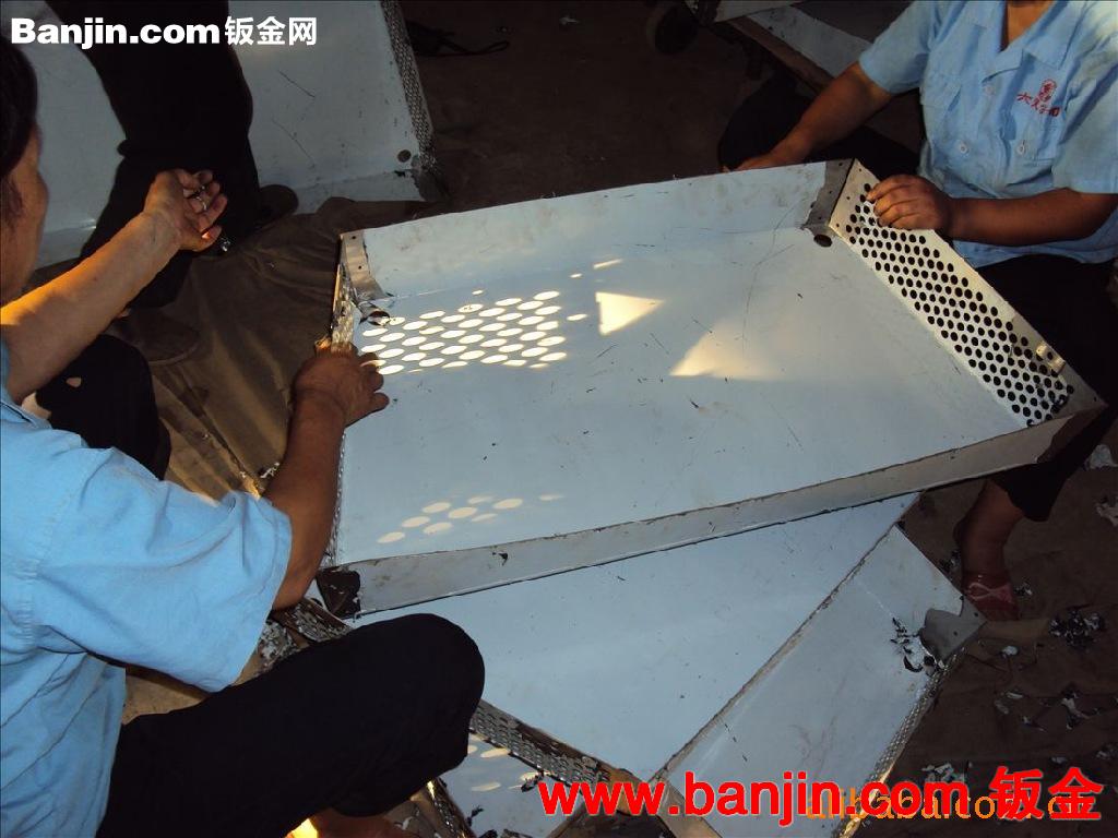 提供钣金冲压，数控冲孔，不锈钢钣金焊接综合加工