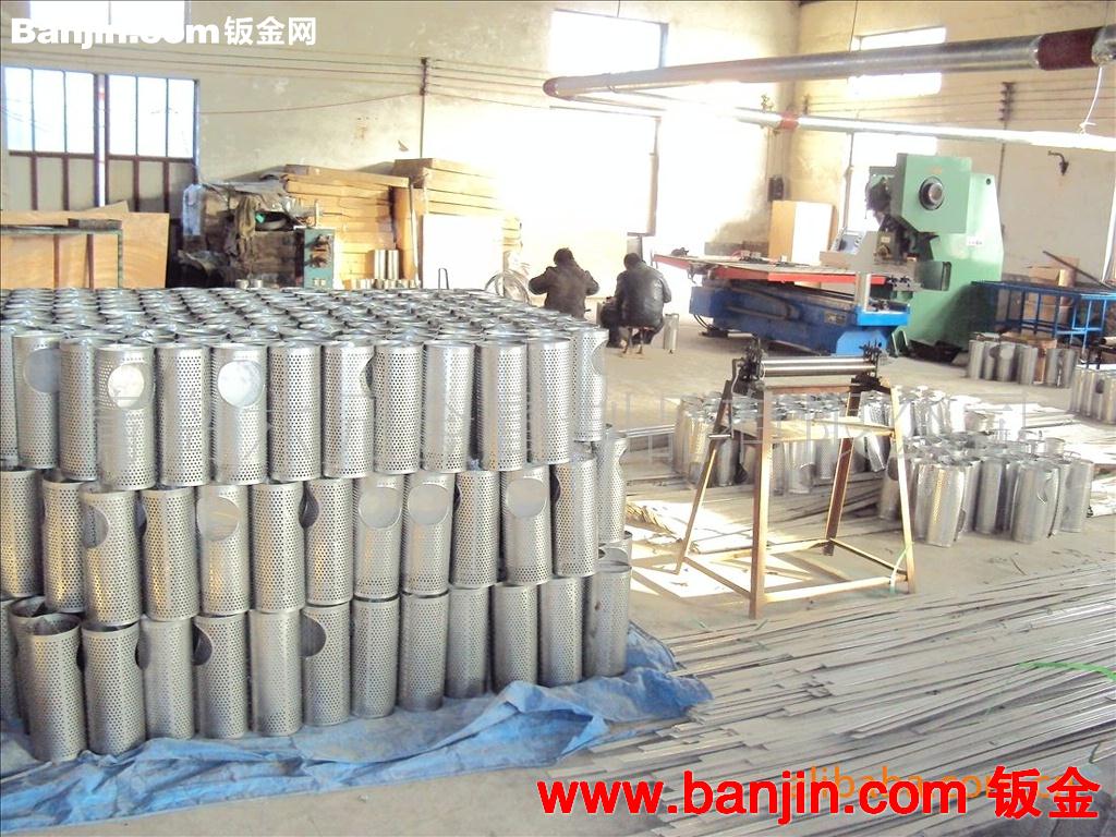 提供铁板钣金加工，不锈钢板折弯打圈对焊综合加工
