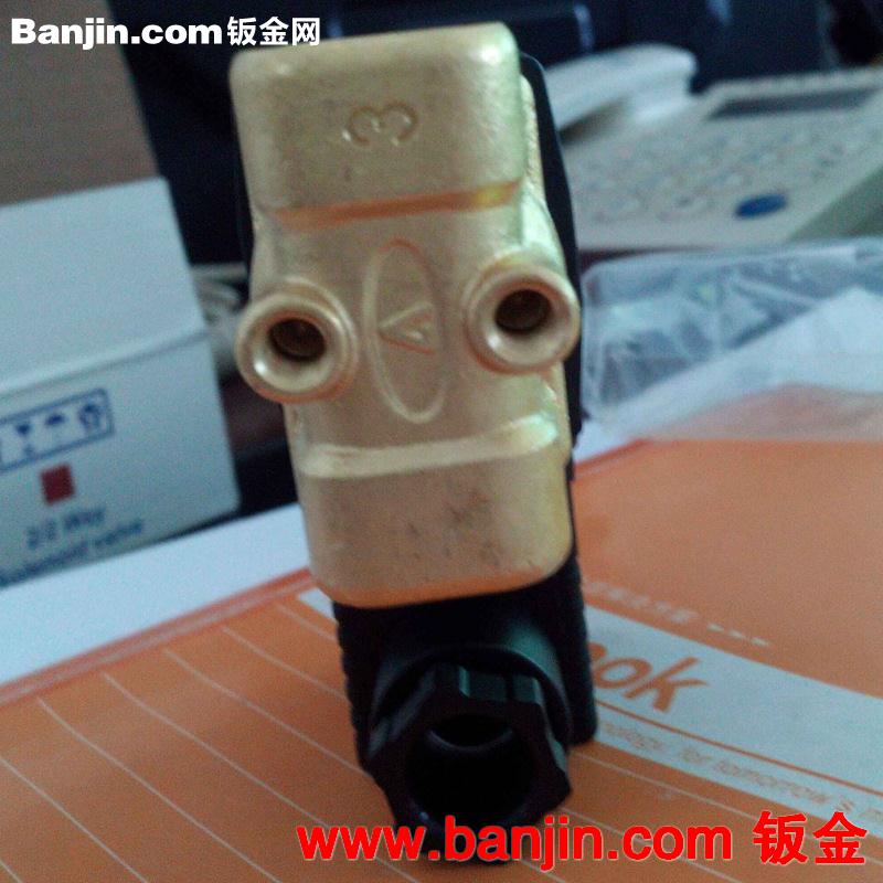 正宗亚德客电磁阀