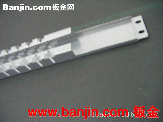 东莞钣金加工厂/专业钣金冲压数控折弯/提供非标机箱机柜定制