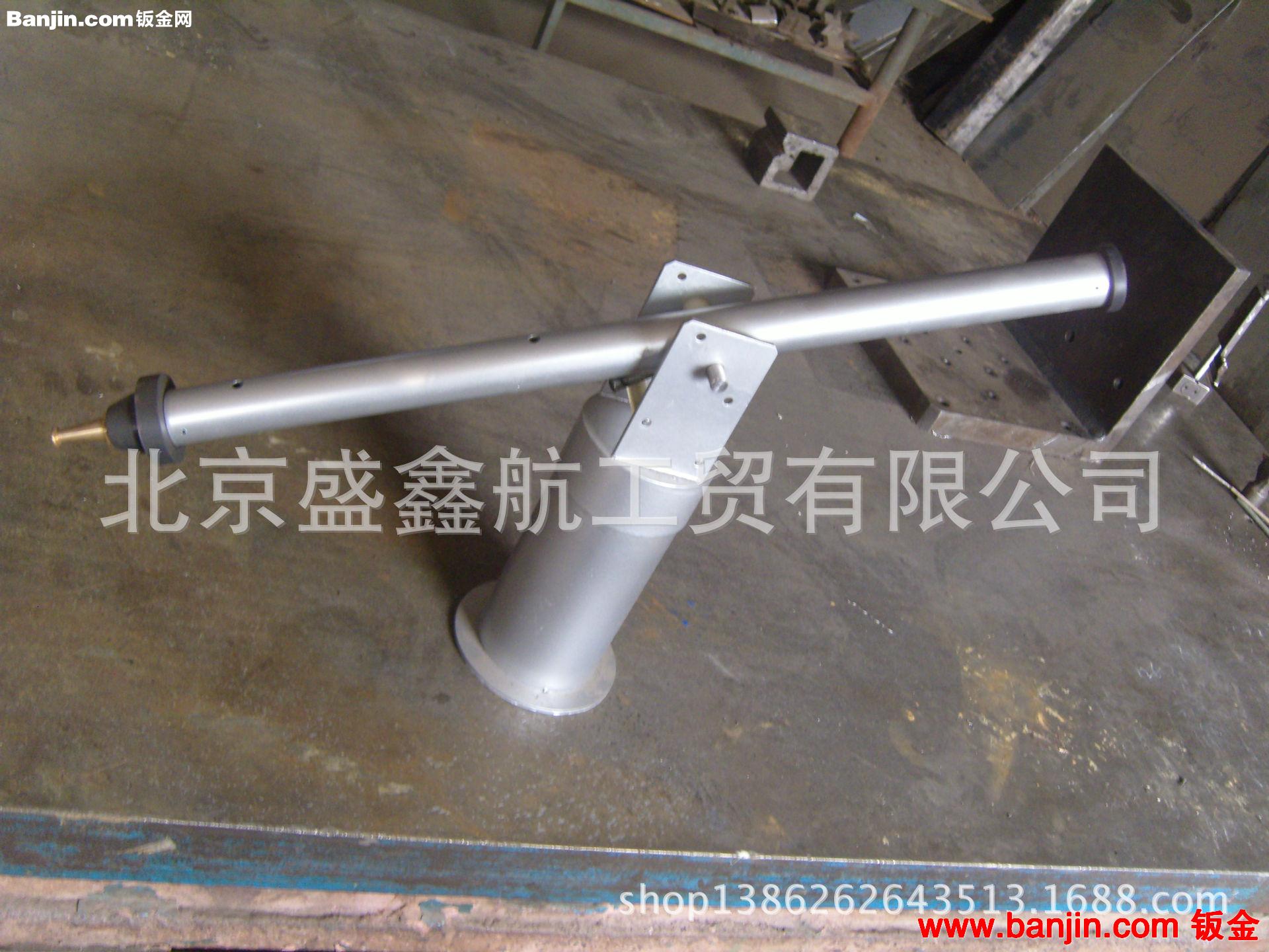 承接各种高精度数控机床加工而成的夹具，量具