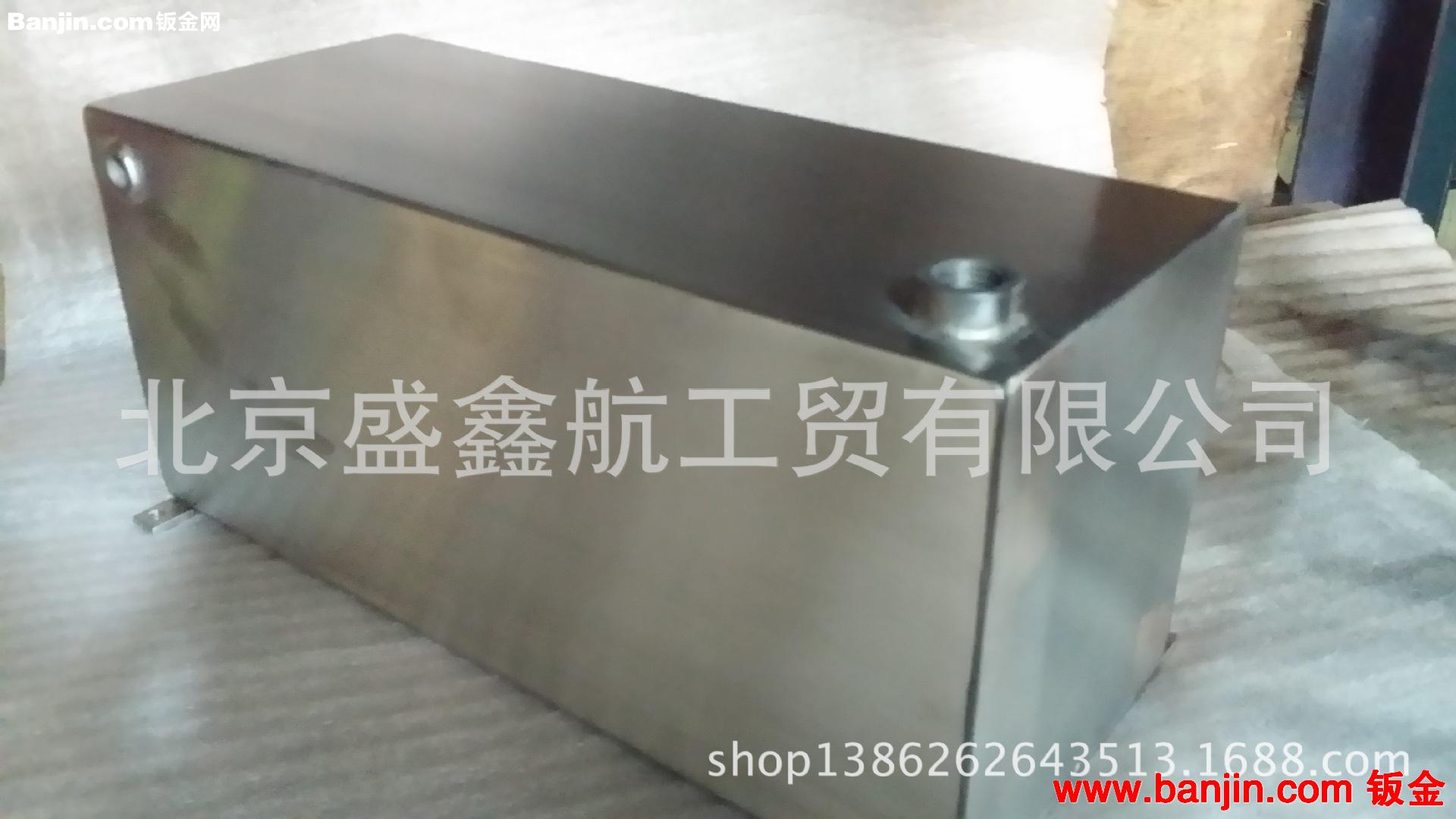 本公司加工各种非标、钣金加工、机加工、CNC加工中心精加工产品