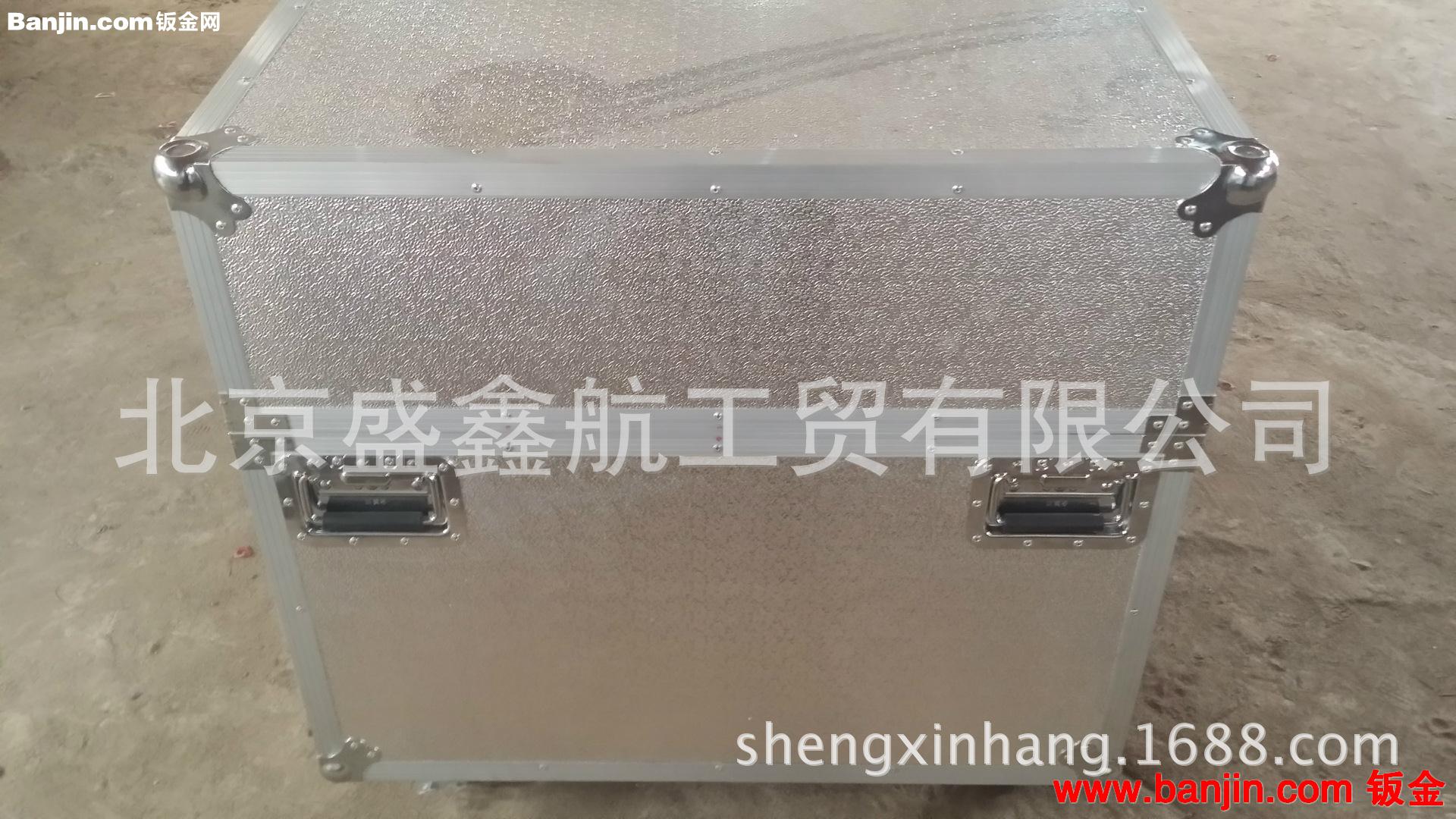 承接各种大中小型金属非金属钣金焊接加工，外形精美尺寸合格