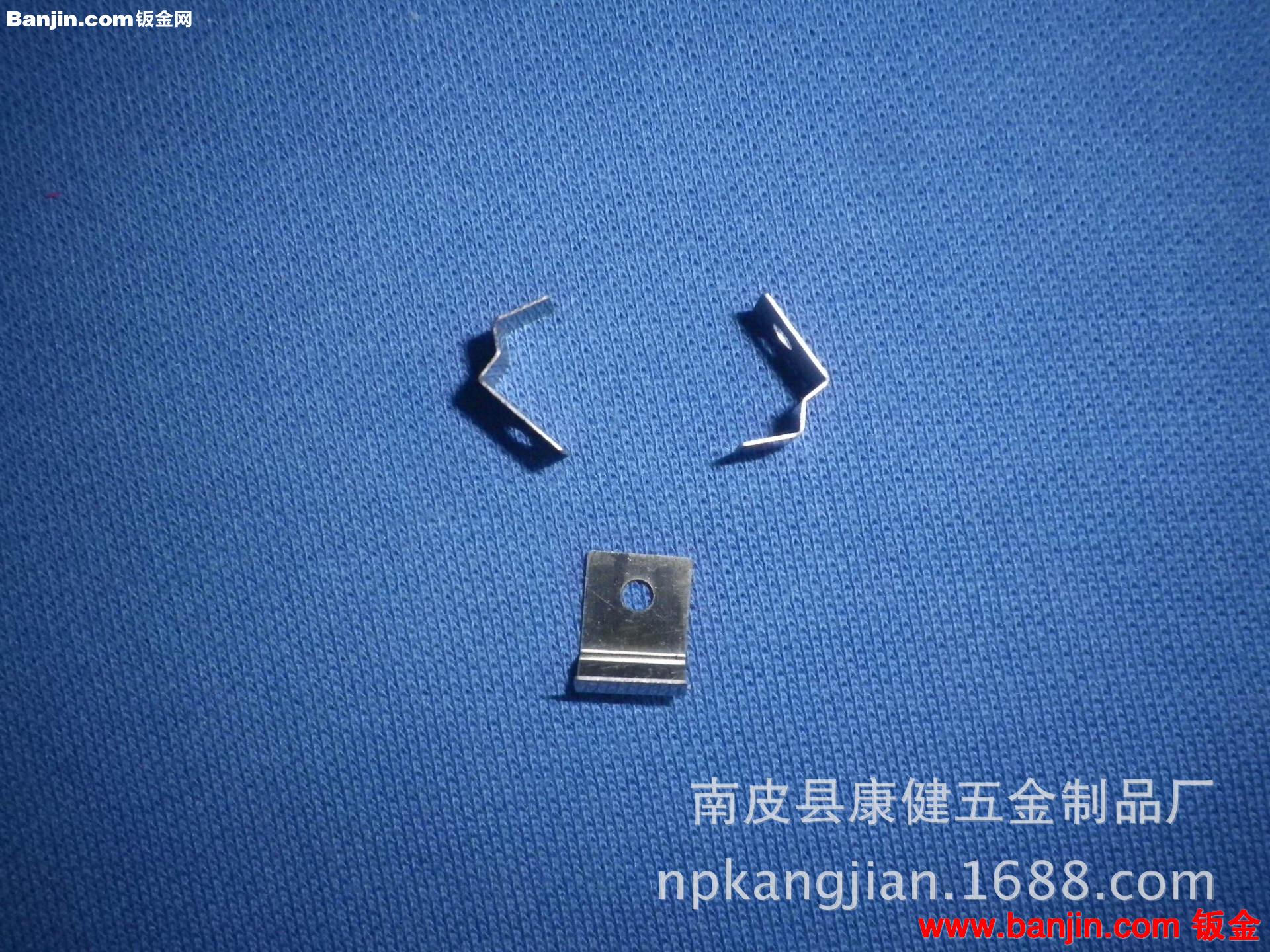 南皮五金冲压模具厂加工冲压件精密小五金冲压件级进模疑难模具