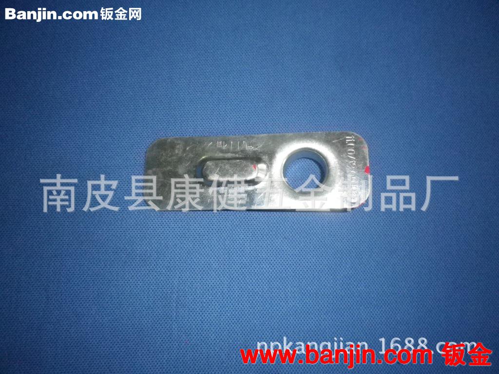 厂家热销大型五金汽车配件，钣金件，机箱加工中心，冲压件