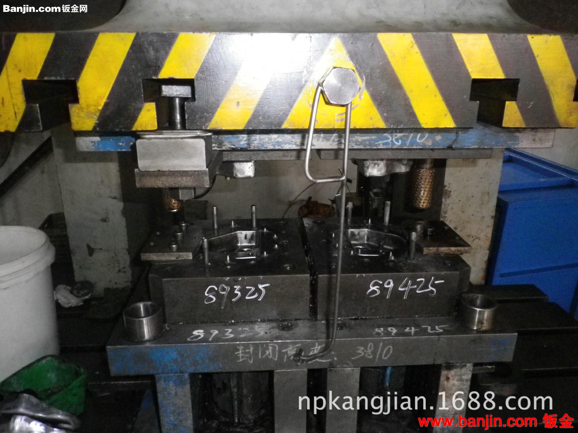 康健五金制品厂，加工各种汽车配件，钣金件，机箱,不锈钢冲压件