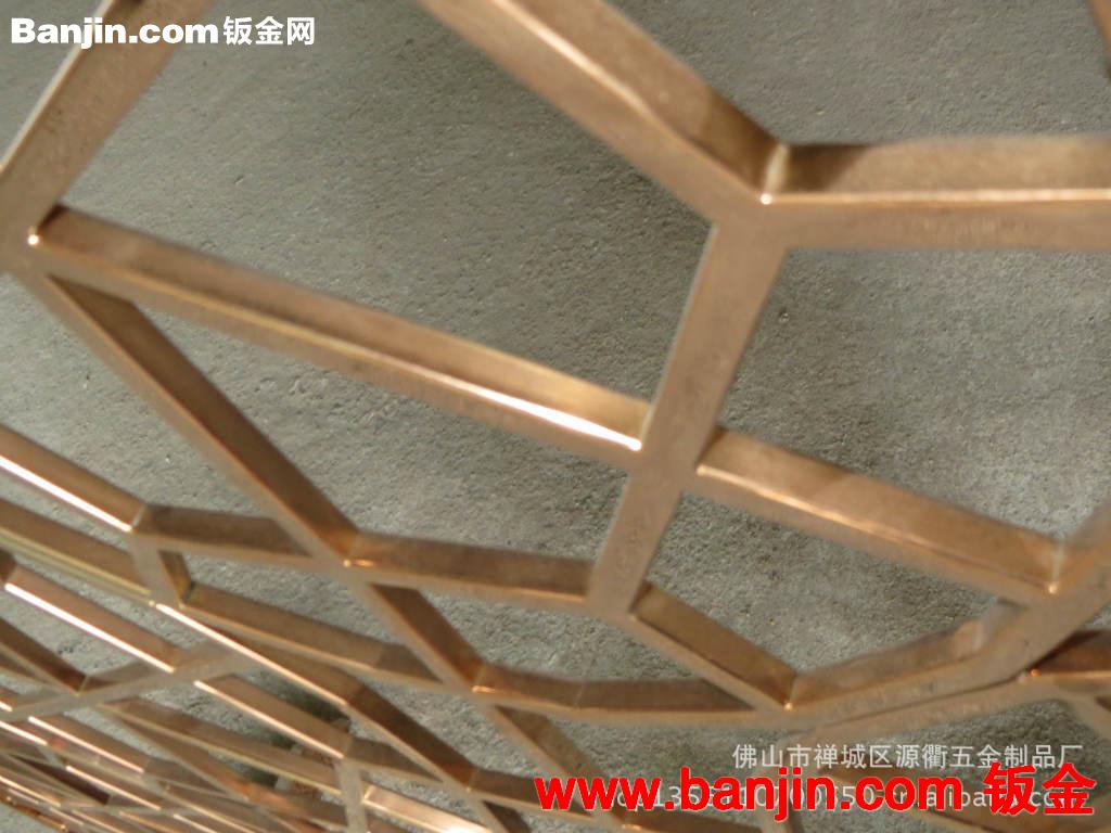 不锈钢屏风隔断 江西黑钛304镂空 10*30装饰花格隔断