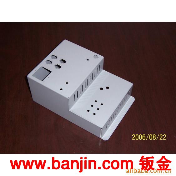 河北青县专业生产各种机柜 机箱 U箱