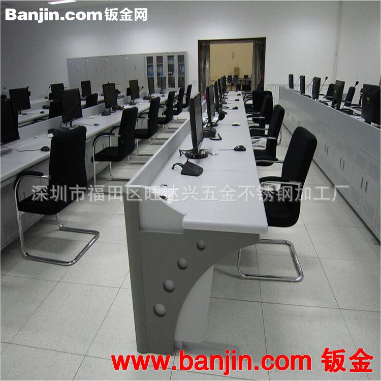 监控工作台，监控操作台，电视墙等焊接设计