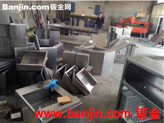 厂家低价格直销塑料拖链 尼龙拖链 大量现货供应拖链 免费送接头