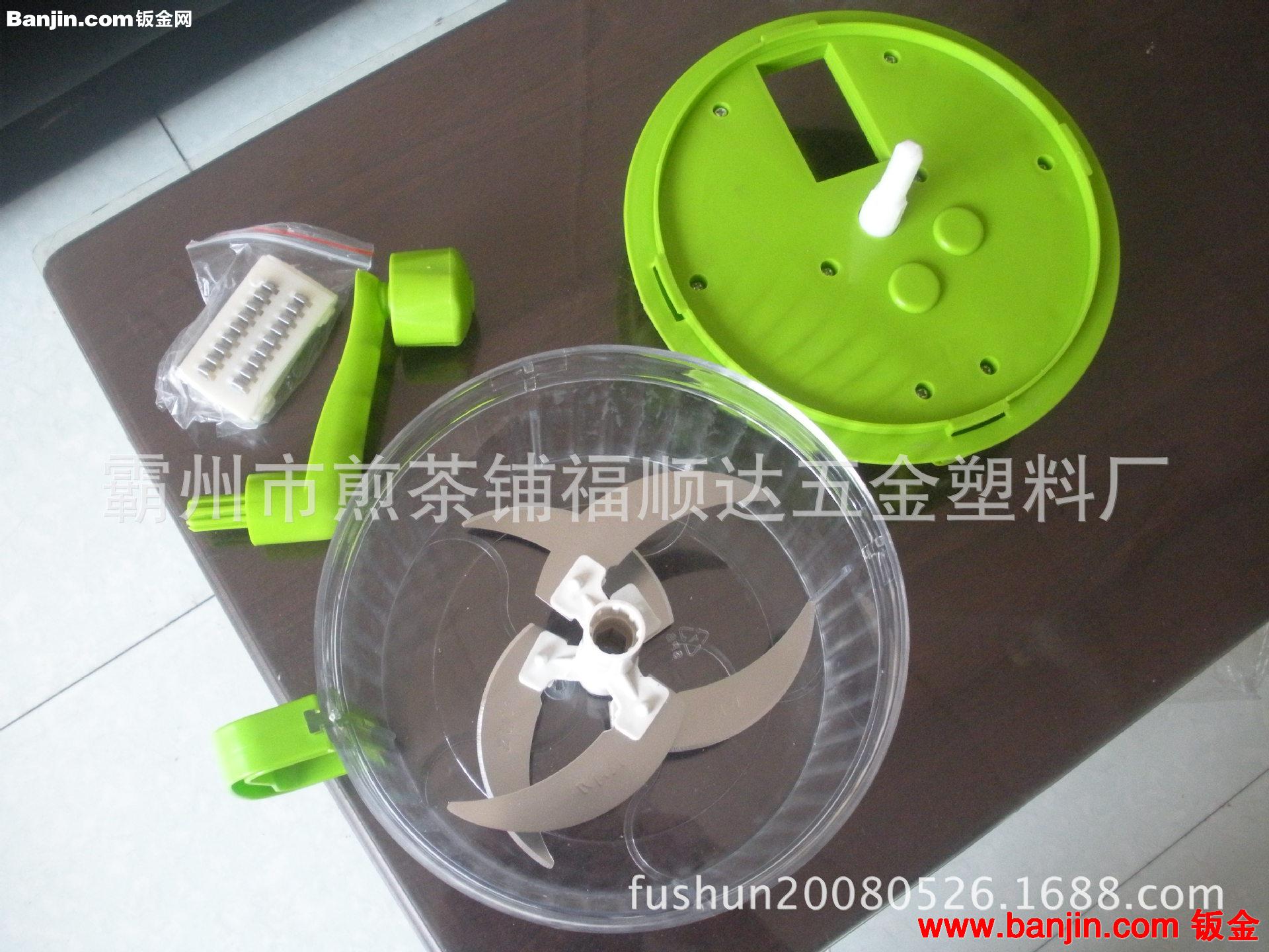 供应最新型巨无霸多功能手摇绞馅机。