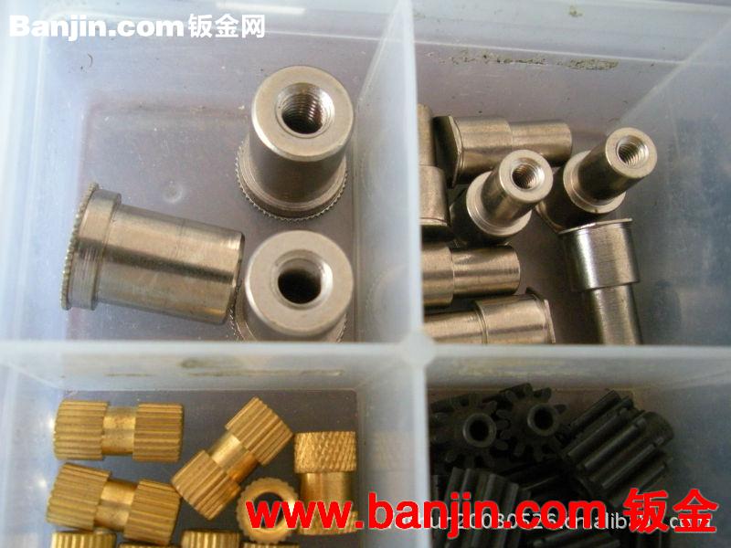 提供五金机械加工，数控车铣磨轴类套类垫圈法兰盘阀体加工