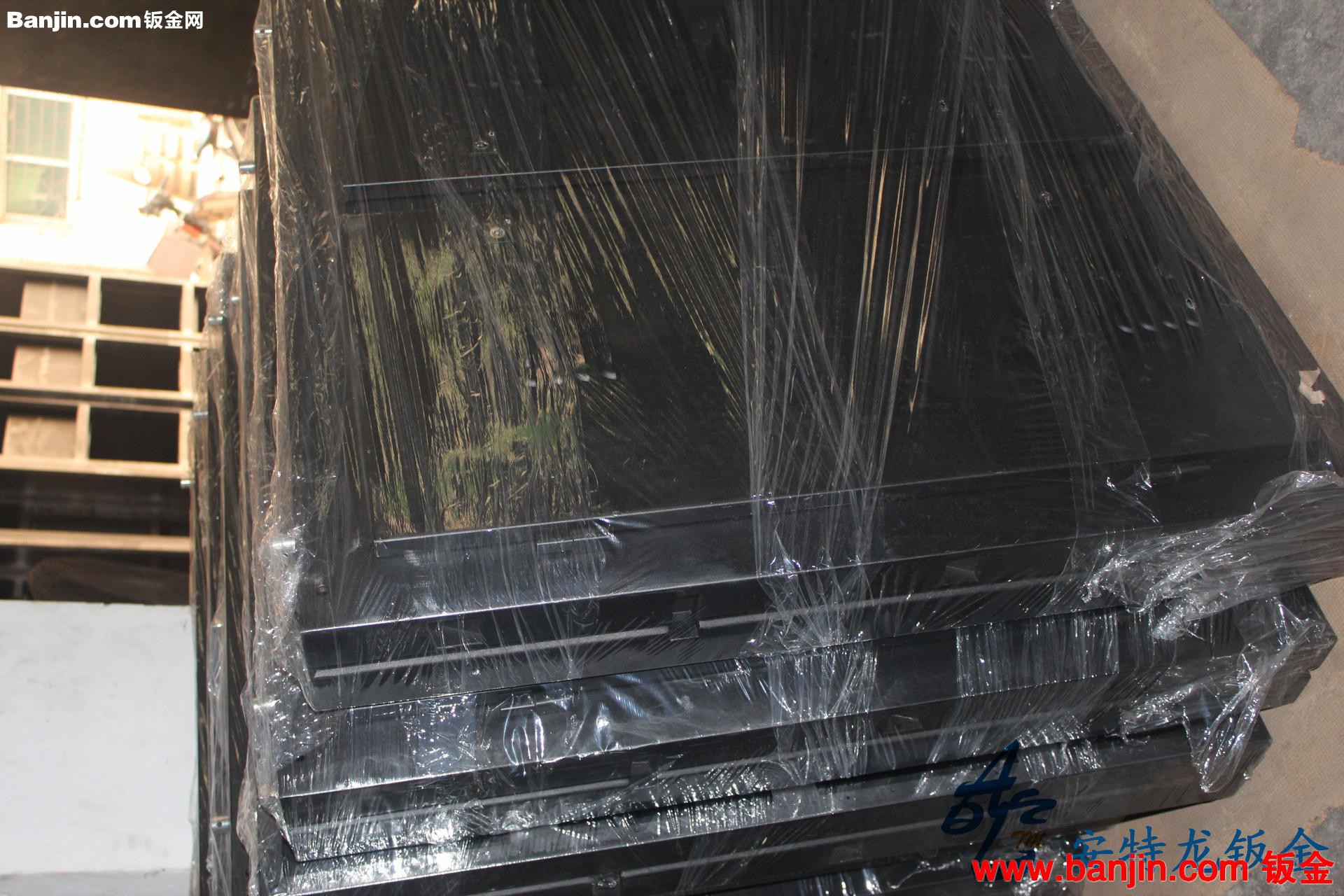批量生产P10全彩标准箱体 显示屏箱体批发