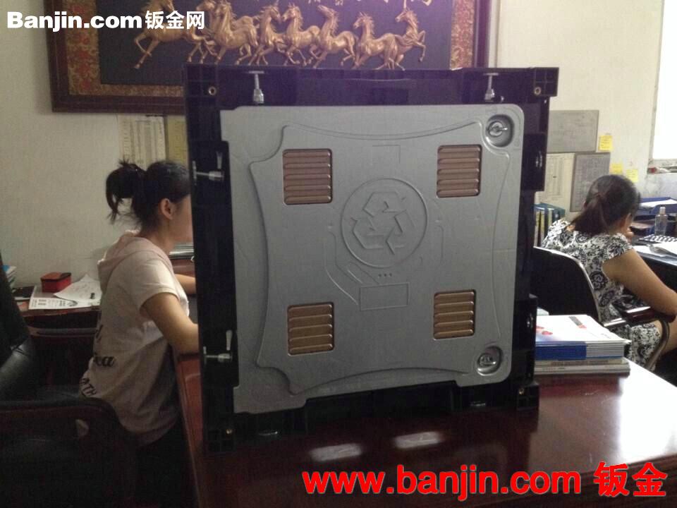 生产销售碳纤维箱体 led门头显示屏箱体 温度显示屏箱体