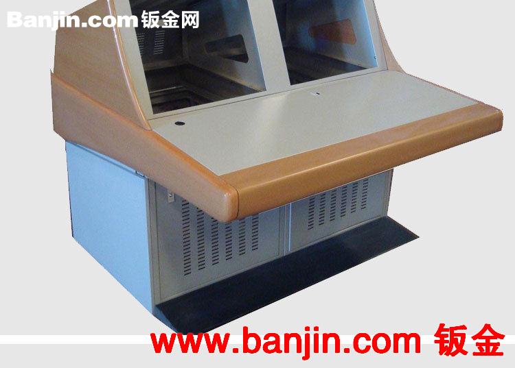 厂家直销专业生产各种监控系统操作台高级电脑桌机箱机柜