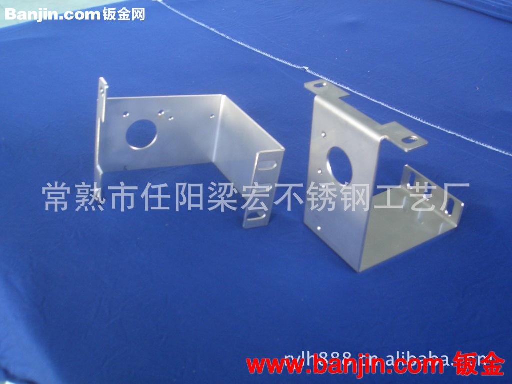 加工钣金件，不锈钢件，拉伸件冲压件，灯具外壳
