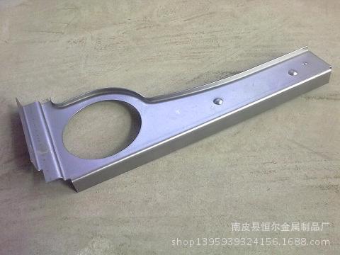 定做汽摩五金配件 冲压件 钣金件 自行车五金配件