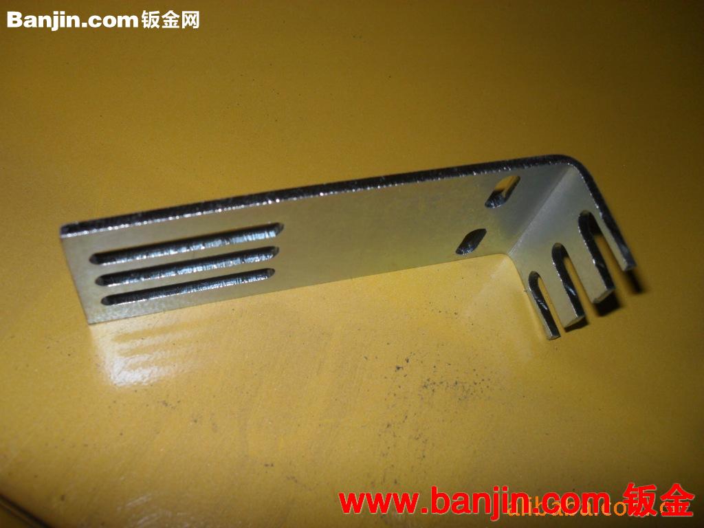 供应各类钣金折弯件订做加工