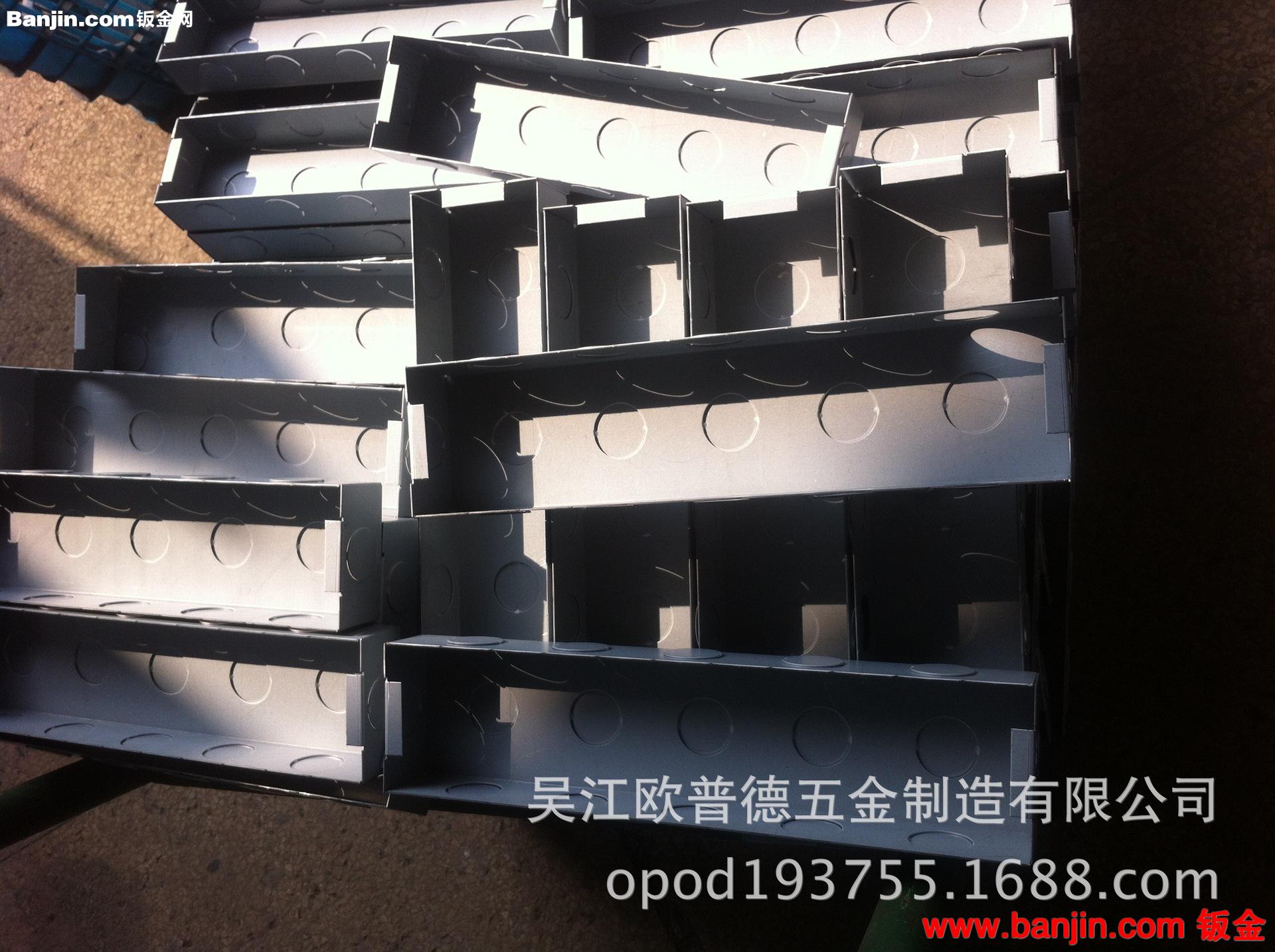 供应建筑、工程用电源开关等预埋盒