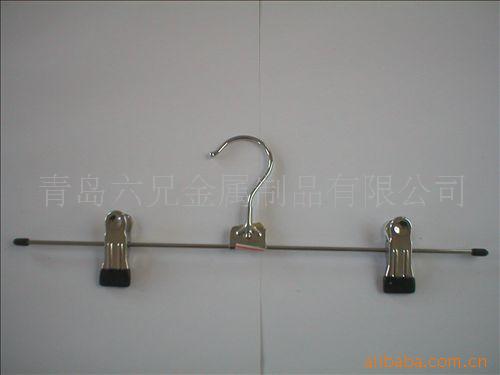 供应铁质衣架，木制衣架，浸塑衣架，包塑衣架