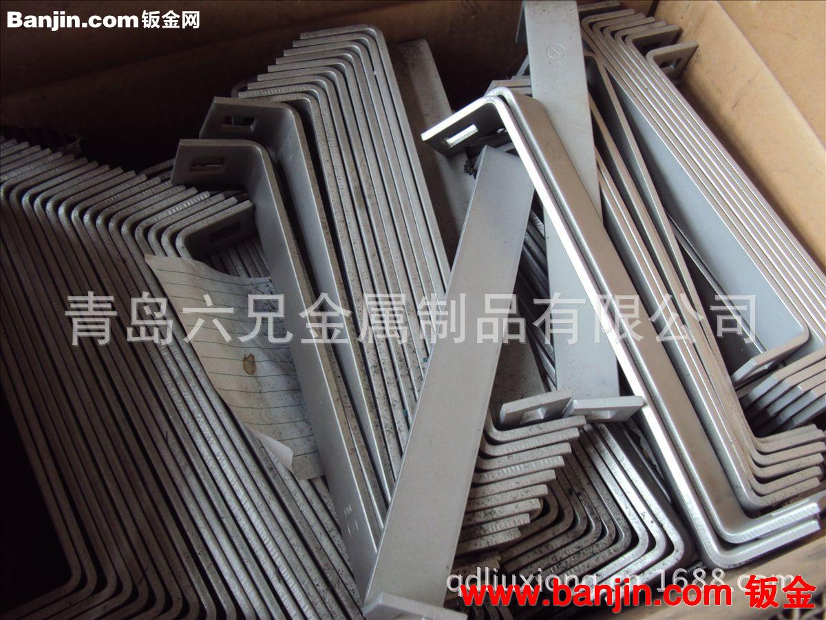 提供各种产品喷砂加工，抛光，表面氧化，五金加工厂