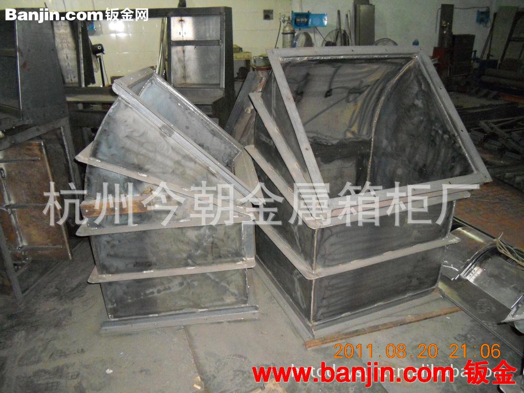 供应钣金加工  按客户要求定制各种规格通风管道