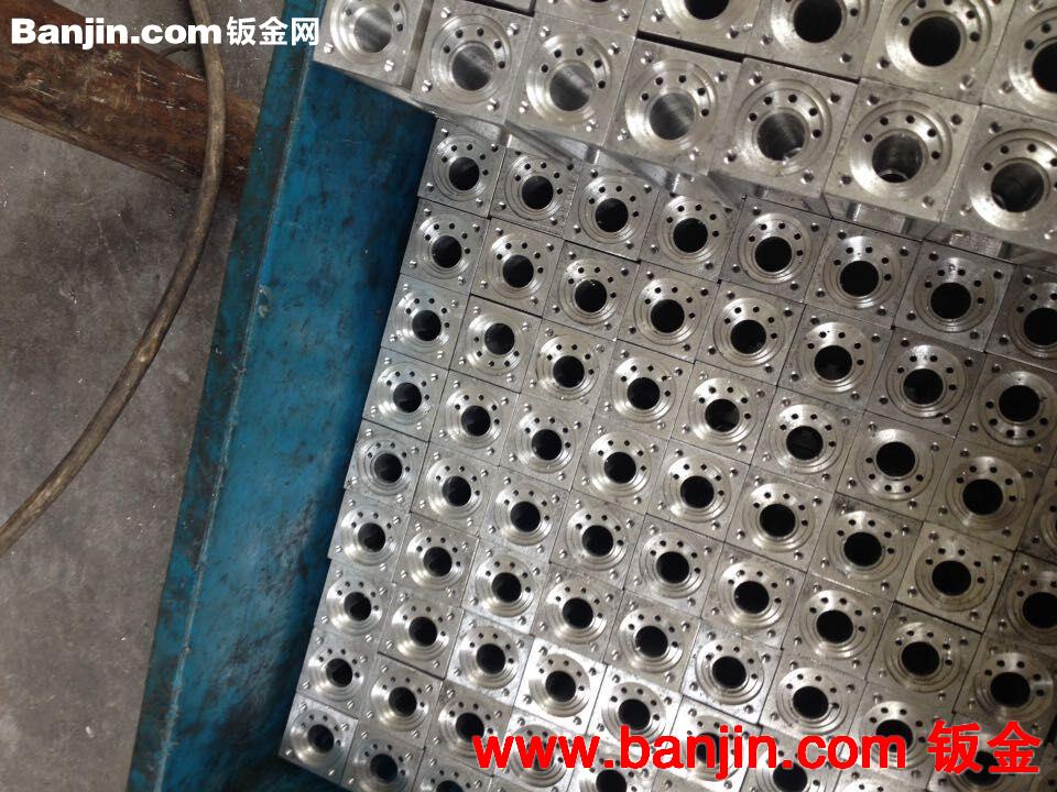 激光切割，激光切割加工，法兰，机箱钣金加工，出风口，工艺品