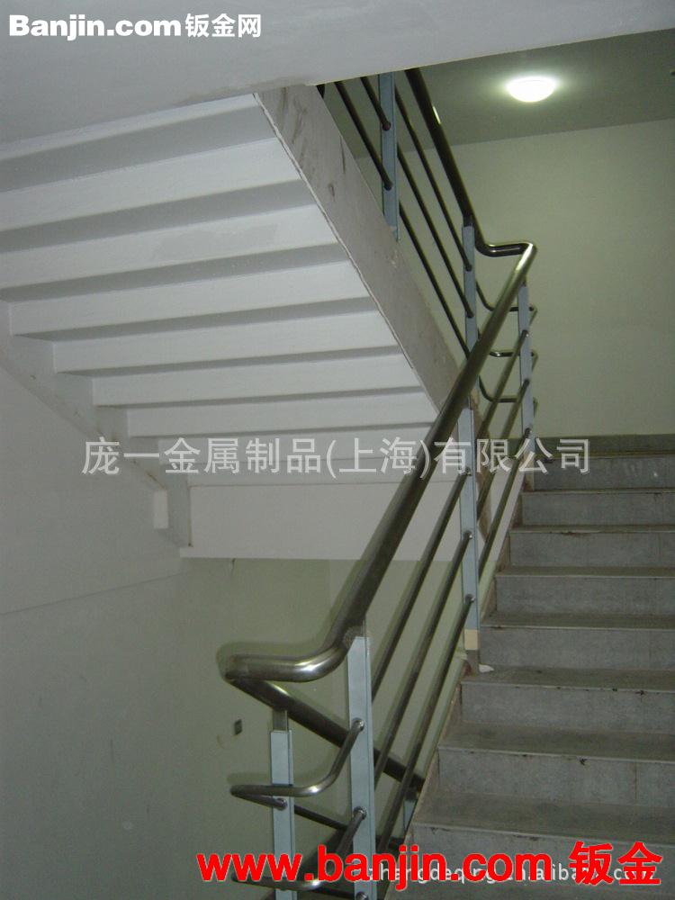 长期供应不锈钢栏杆,楼梯栏杆,户外栏杆,玻璃栏杆栏杆立柱加工
