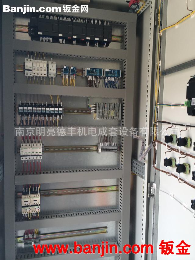 非标钣金机箱机柜加工设备厂