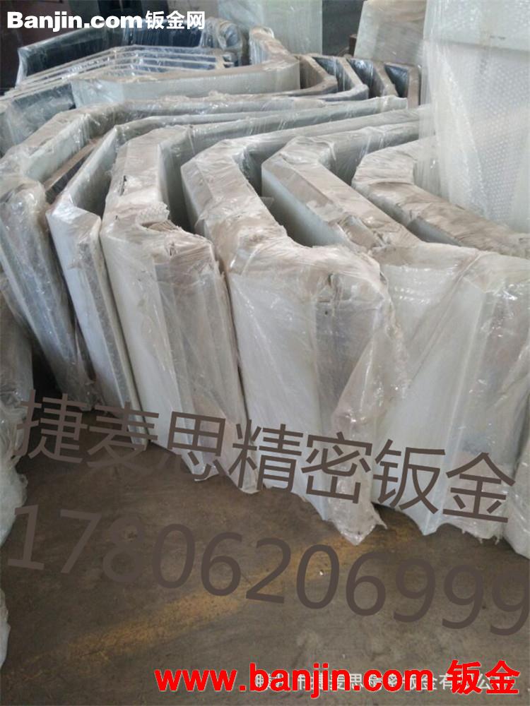 【实拍】钣金加工   数控机床外防护罩