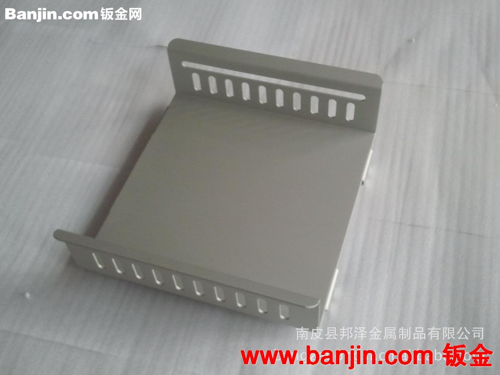 南皮厂家常年供应高品质精密五金冲压件/钣金件，汽车配件