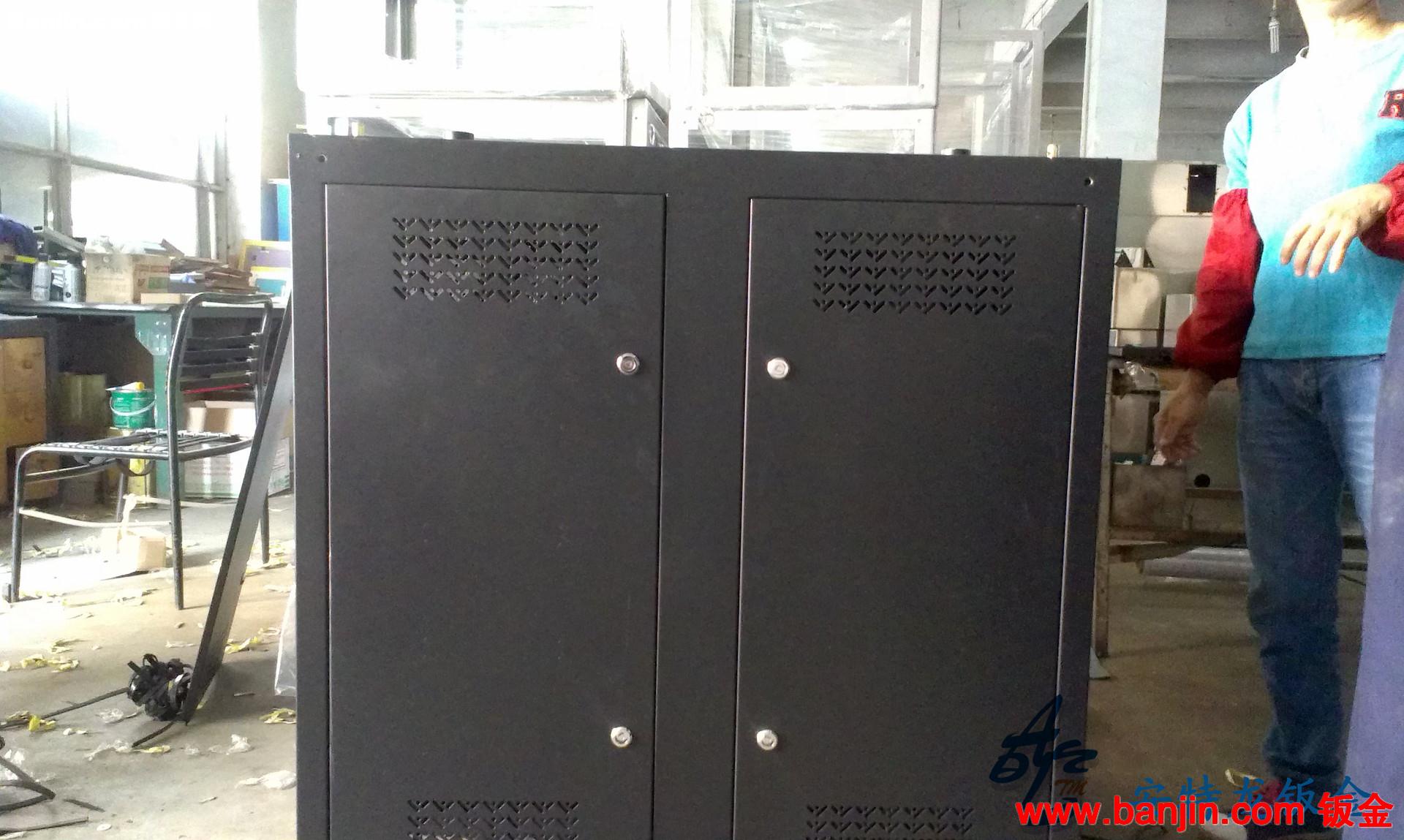 批量生产P10全彩标准箱体 显示屏箱体批发