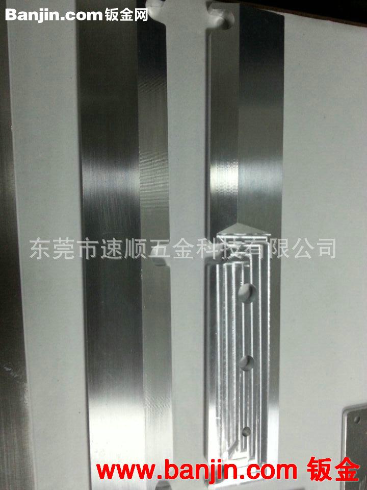 厂家批发供应 高效模具cnc加工 四轴cnc加工