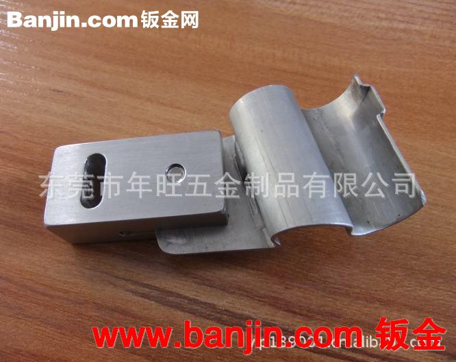 低价订做暖气片 散热器 铝型材 金属弹片 冲压件 车床件