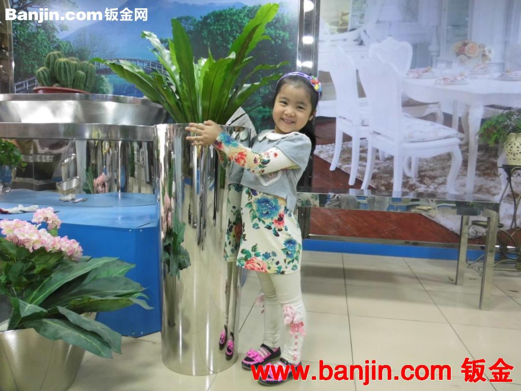定做大厅圆直筒不锈钢花盆，酒店前台不锈钢花瓶，房地产展厅花筒